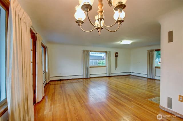 Property photo for 117 Talcott Street, Sedro Woolley photo 5