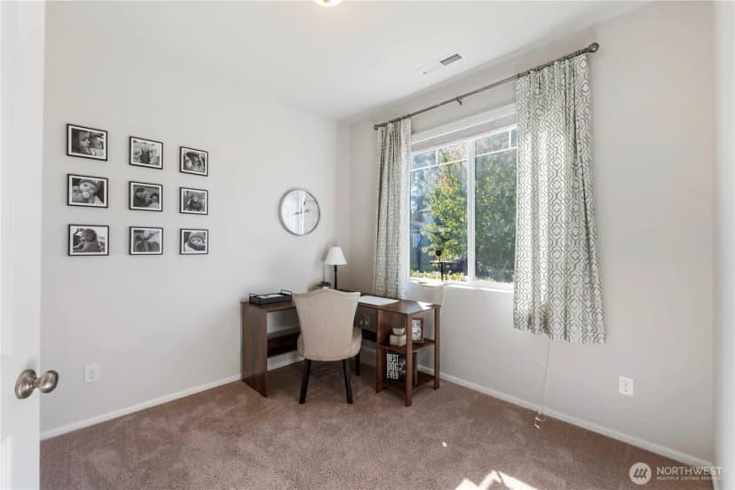 Property photo for 1002 O Farrell Lane Nw, Orting photo 9