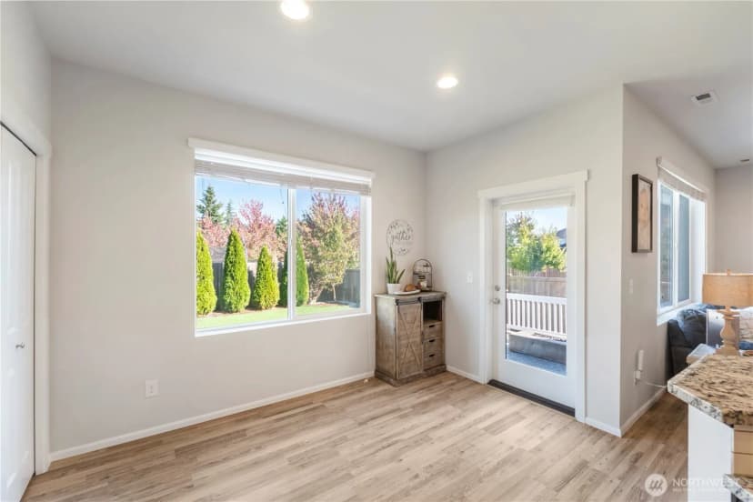 Property photo for 1002 O Farrell Lane Nw, Orting photo 11