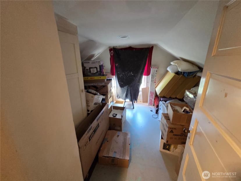 Property photo for 1815 W 6th Street, Port Angeles photo 17