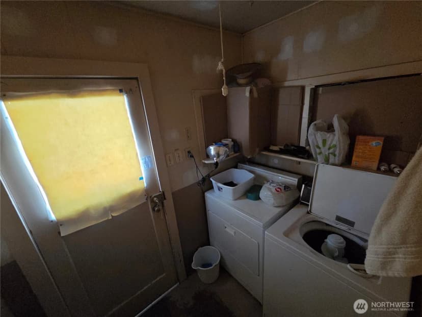 Property photo for 1815 W 6th Street, Port Angeles photo 7