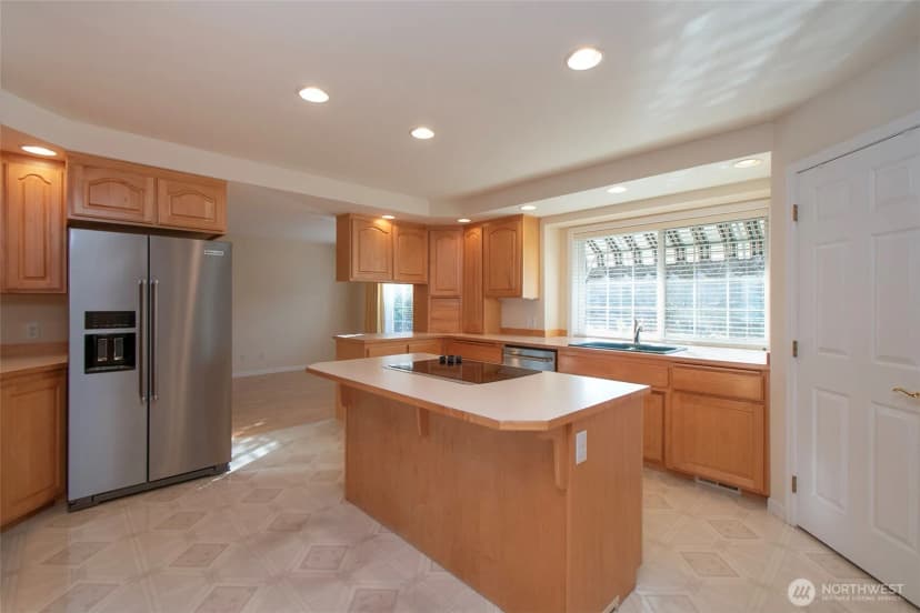 Property photo for 1345 E Lauridsen Boulevard, Port Angeles photo 16