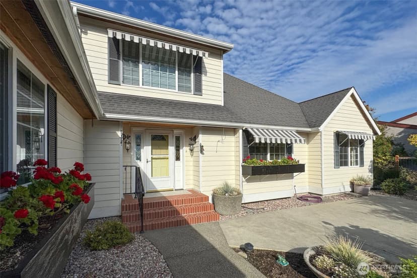 Property photo for 1345 E Lauridsen Boulevard, Port Angeles photo 6