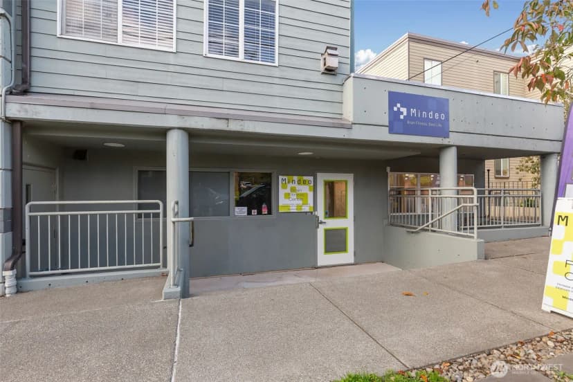 Property photo for 7301 5th Avenue Ne #unit A, Seattle photo 2