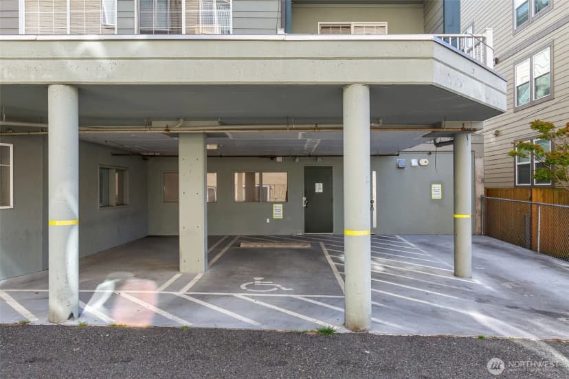 Property photo for 7301 5th Avenue Ne #unit A, Seattle photo 11