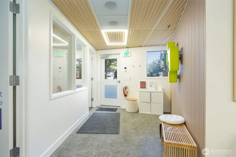 Property photo for 7301 5th Avenue Ne #unit A, Seattle photo 3