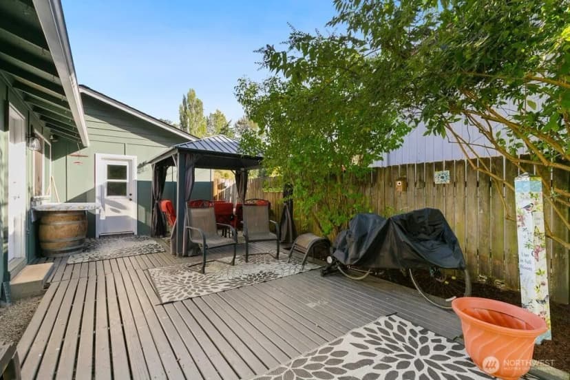 Property photo for 19225 18th Avenue Ne, Shoreline photo 18