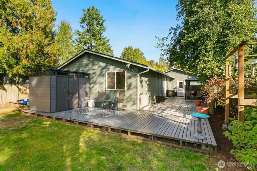 Property photo for 19225 18th Avenue Ne, Shoreline photo 21