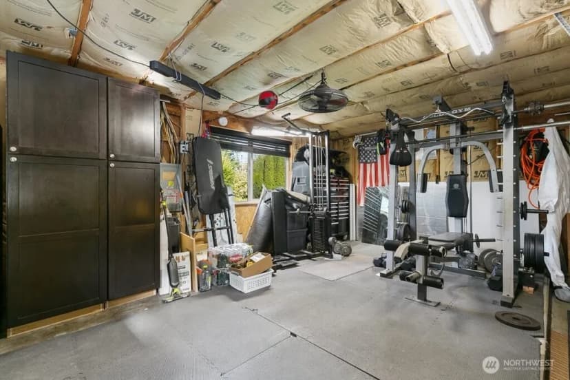Property photo for 19225 18th Avenue Ne, Shoreline photo 16