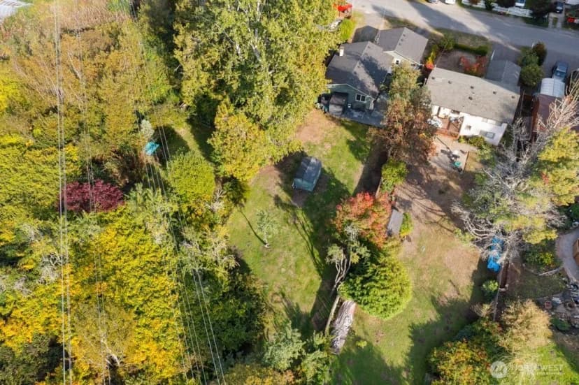 Property photo for 19225 18th Avenue Ne, Shoreline photo 25