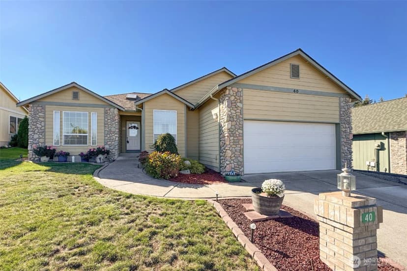 Property photo for 40 America Boulevard, Sequim