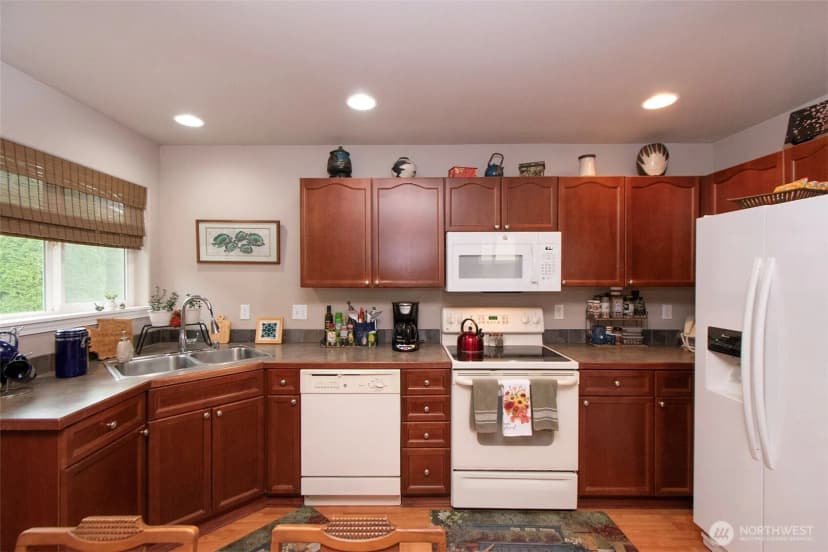 Property photo for 40 America Boulevard, Sequim photo 8