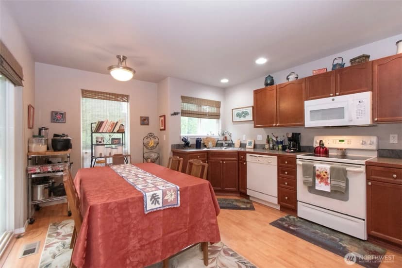 Property photo for 40 America Boulevard, Sequim photo 7