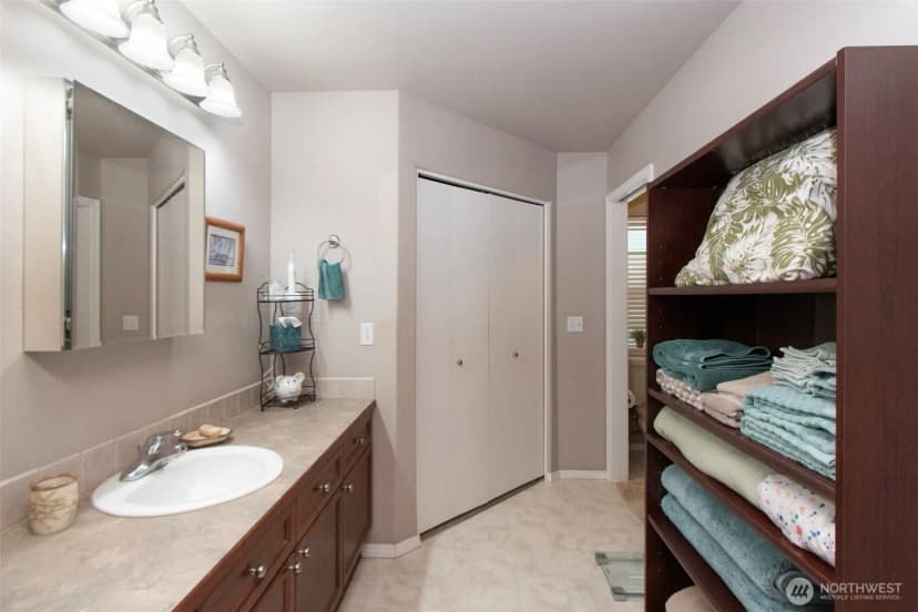 Property photo for 40 America Boulevard, Sequim photo 18