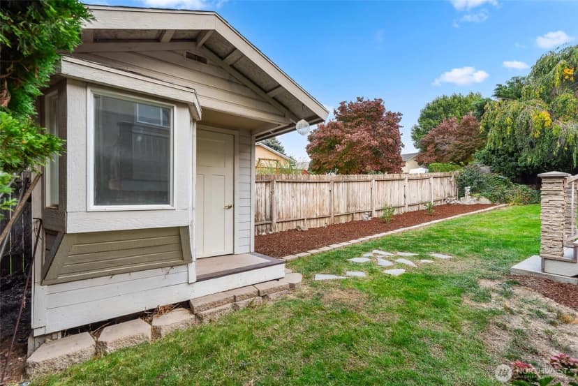 Property photo for 1040 Gilbert Court, East Wenatchee photo 32