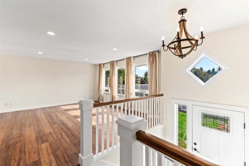 Property photo for 1040 Gilbert Court, East Wenatchee photo 2