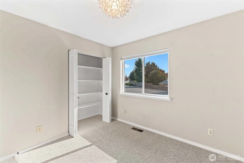 Property photo for 1040 Gilbert Court, East Wenatchee photo 22