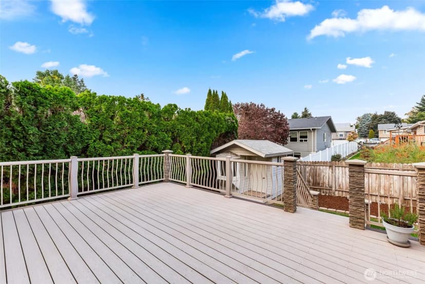 Property photo for 1040 Gilbert Court, East Wenatchee photo 30