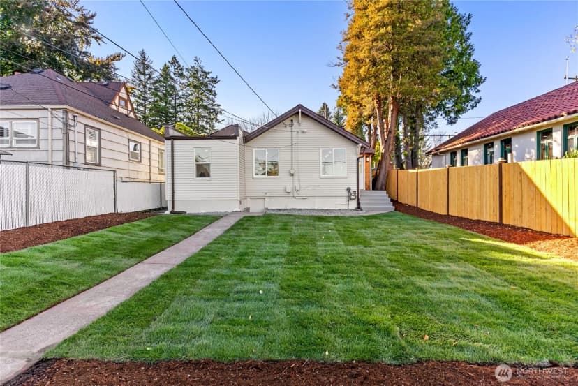 Property photo for 7310 Sw 35th Avenue, Seattle photo 32
