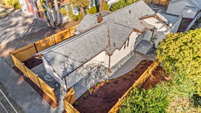 Property photo for 7310 Sw 35th Avenue, Seattle photo 3