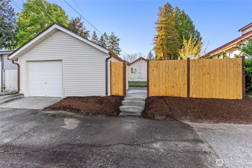 Property photo for 7310 Sw 35th Avenue, Seattle photo 35