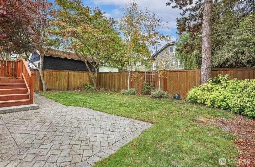 Property photo for 324 Ne 52nd Street, Seattle photo 37