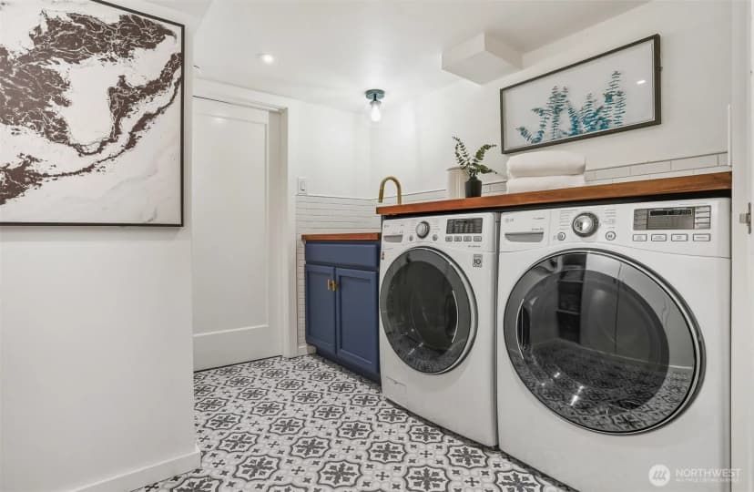 Property photo for 324 Ne 52nd Street, Seattle photo 31