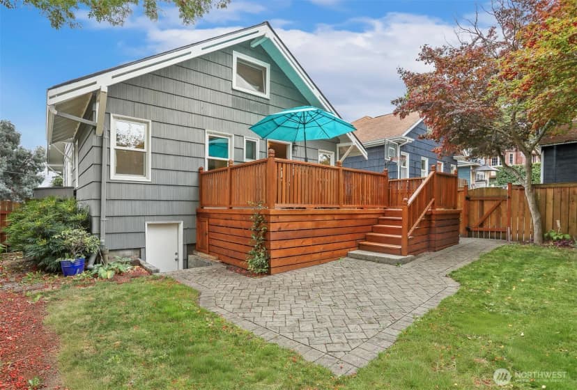 Property photo for 324 Ne 52nd Street, Seattle photo 36