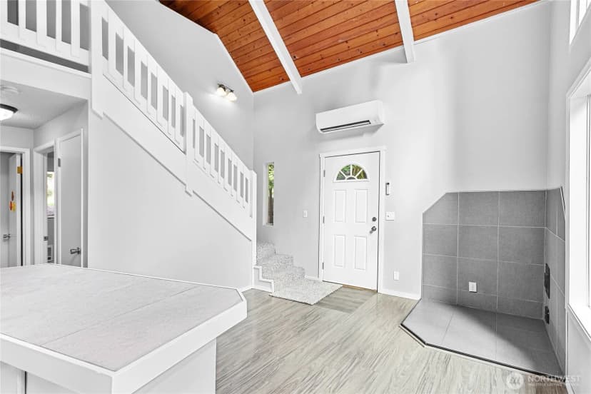 Property photo for 2 Creekside Lane, Bellingham photo 5