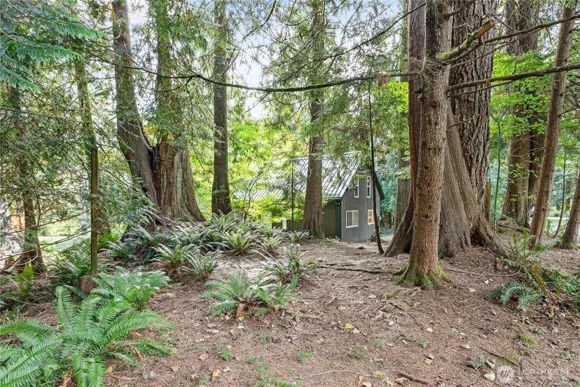 Property photo for 2 Creekside Lane, Bellingham photo 29