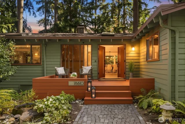 Property photo for 18610 Se 58th Street, Issaquah photo 2