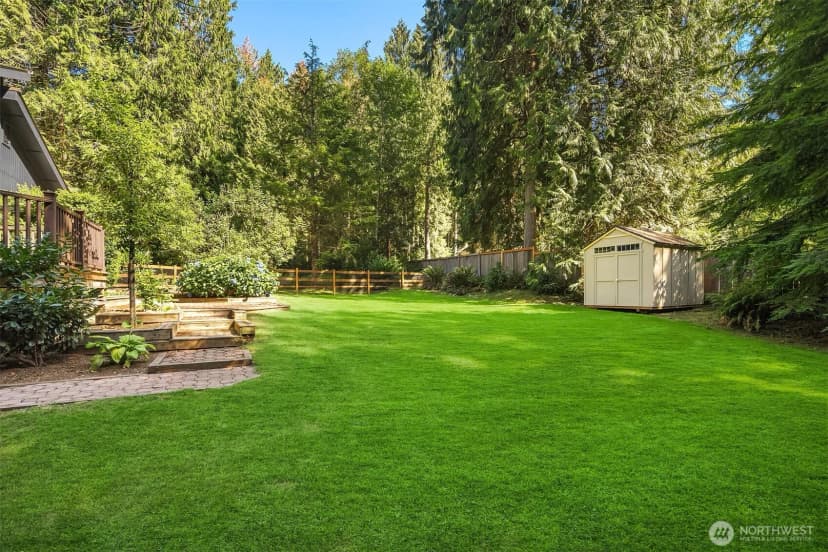 Property photo for 14235 248th Place Se, Issaquah photo 3