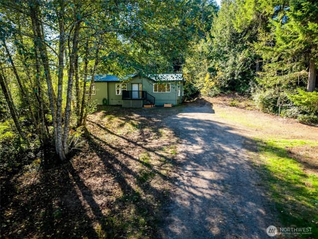 Property photo for 6219 Seabeck Holly Nw, Seabeck photo 2