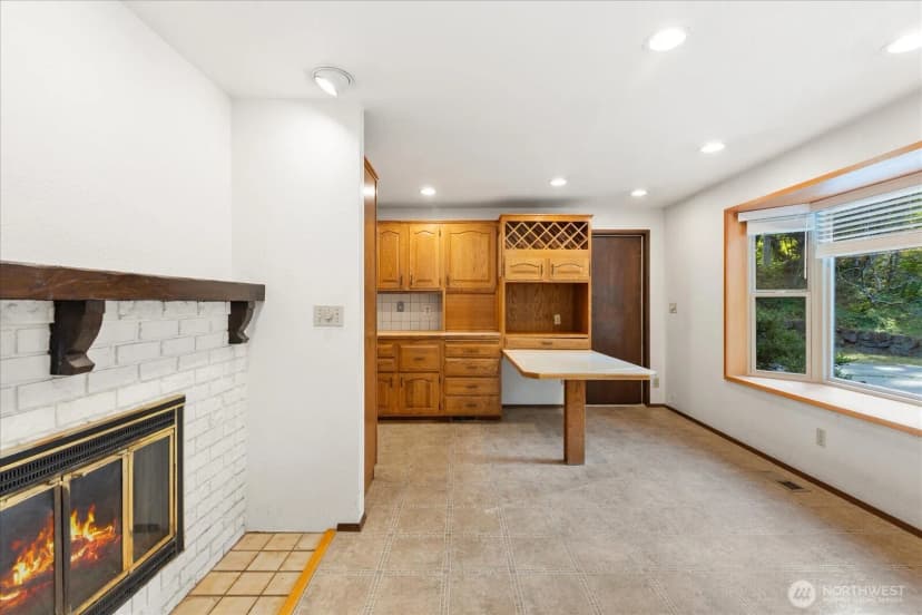 Property photo for 3320 Ne 178th Street, Lake Forest Park photo 10