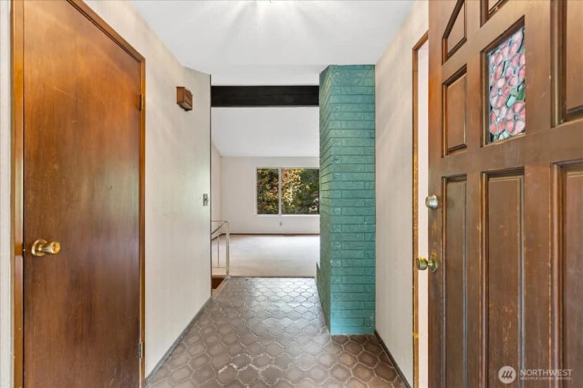 Property photo for 3320 Ne 178th Street, Lake Forest Park photo 3