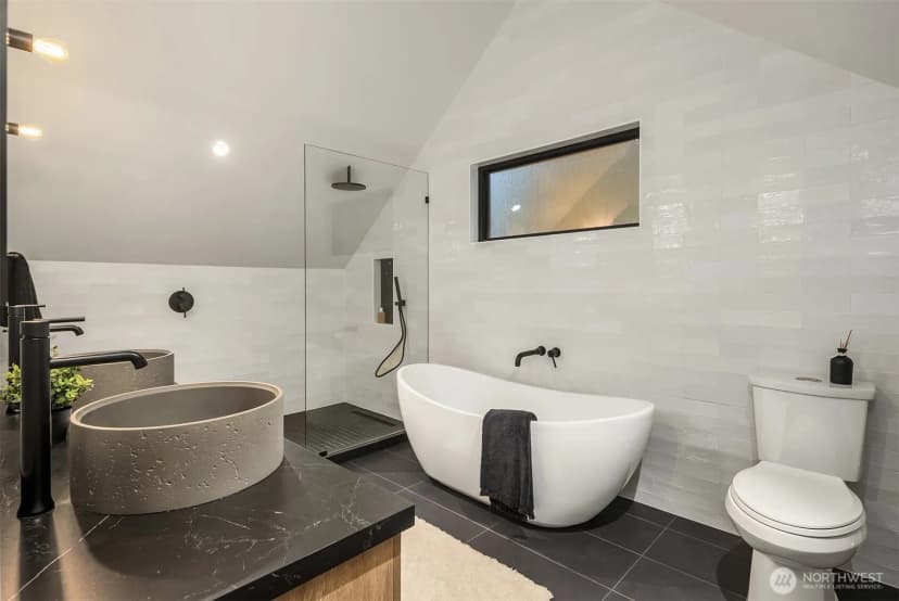 Property photo for 4318 Ne 41st Street, Seattle photo 18