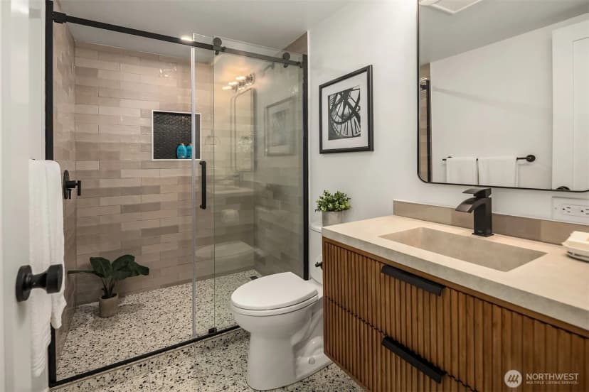 Property photo for 4318 Ne 41st Street, Seattle photo 30