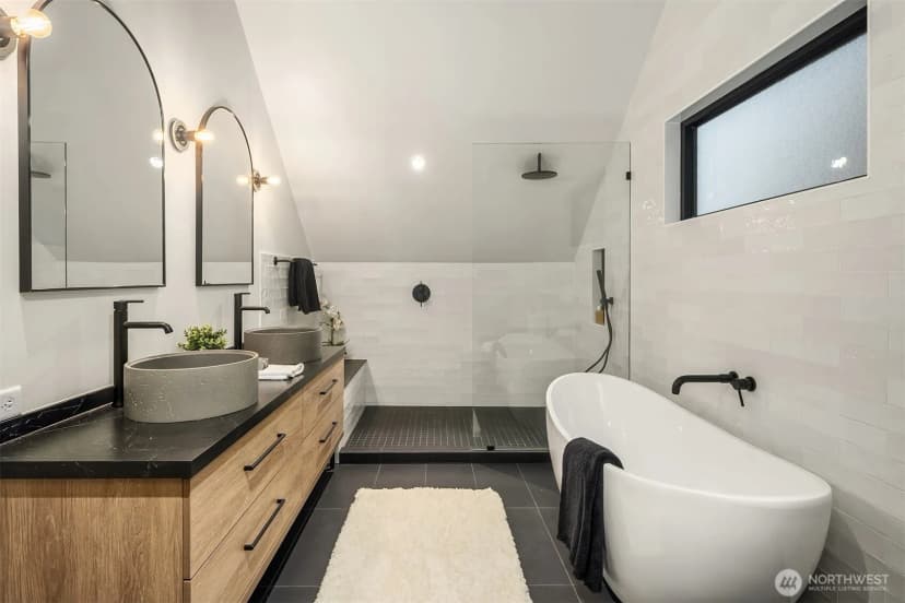 Property photo for 4318 Ne 41st Street, Seattle photo 17