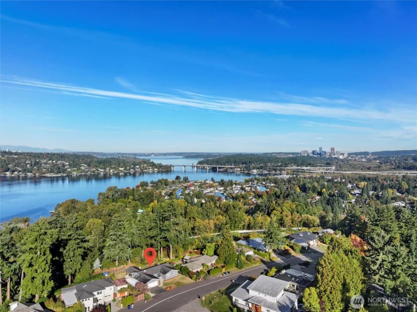 Property photo for 4645 116th Avenue Se, Bellevue photo 35