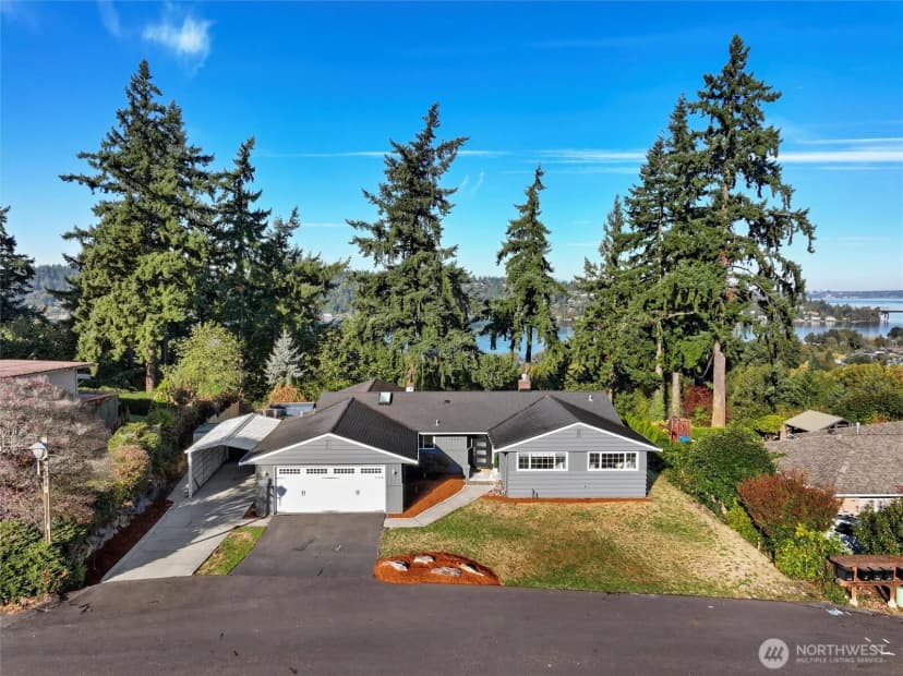 Property photo for 4645 116th Avenue Se, Bellevue photo 31
