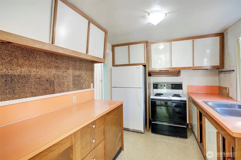 Property photo for 2303 Ne 95th Street, Seattle photo 13