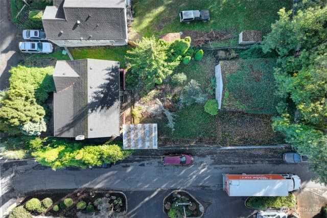 Property photo for 2303 Ne 95th Street, Seattle