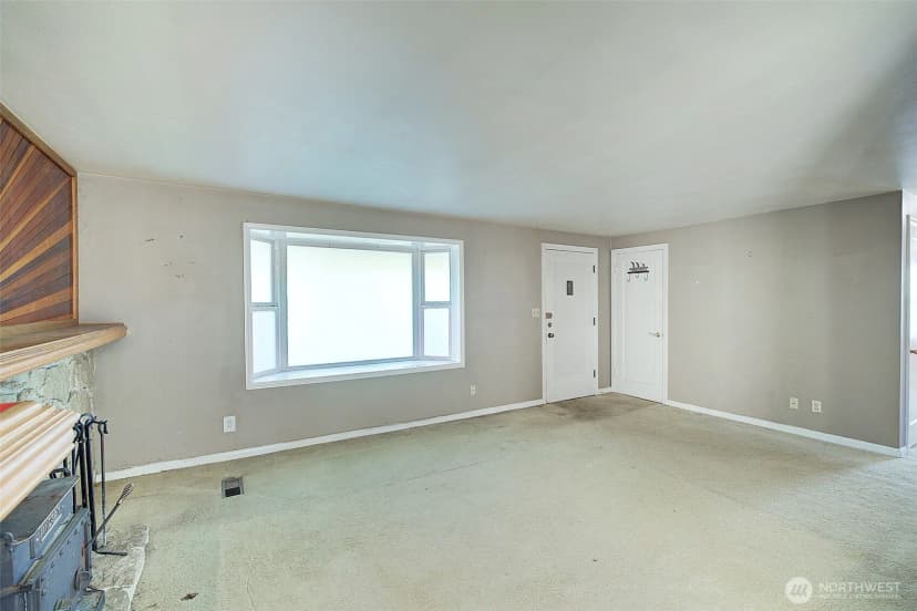 Property photo for 2303 Ne 95th Street, Seattle photo 9