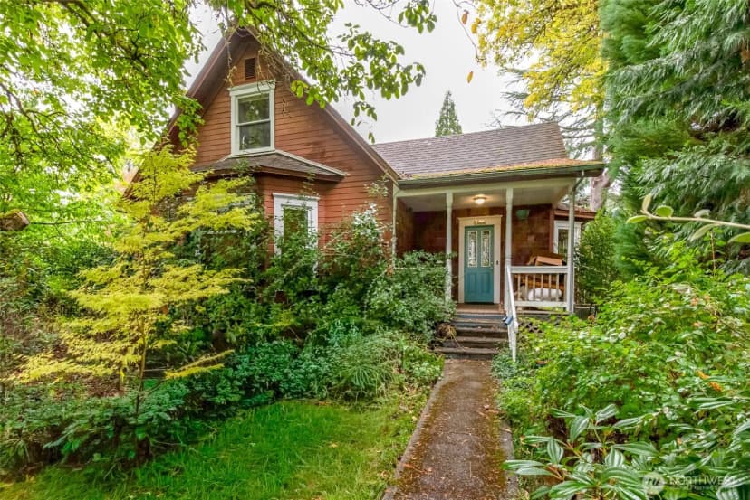 Property photo for 130 W Pine Street, Shelton