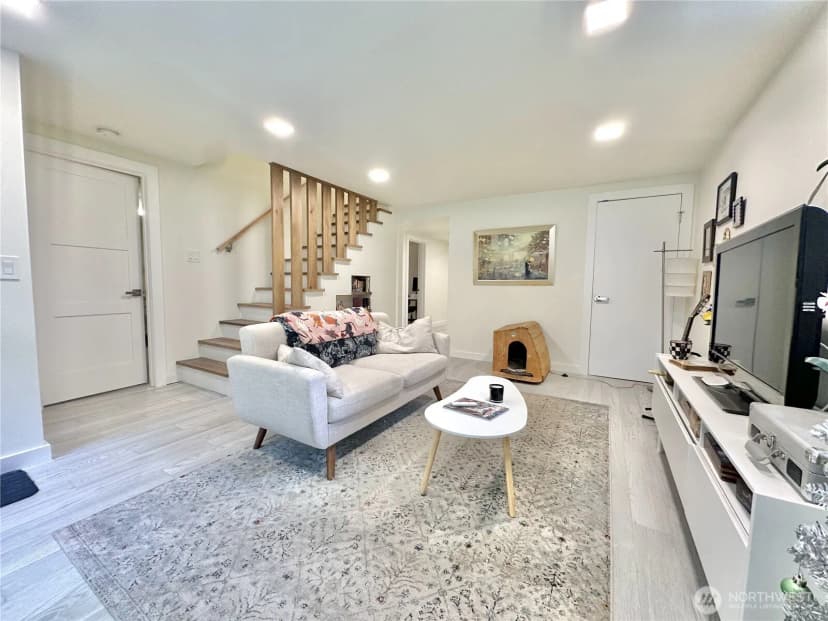 Property photo for 2918 74th Avenue, Mercer Island photo 13