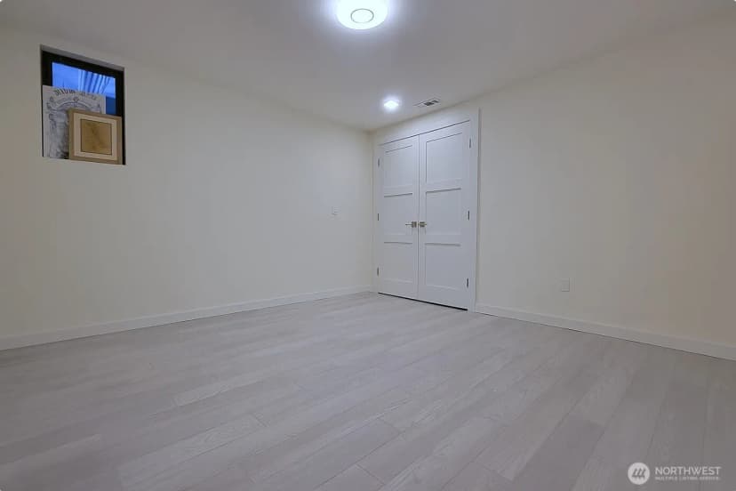 Property photo for 2918 74th Avenue, Mercer Island photo 14