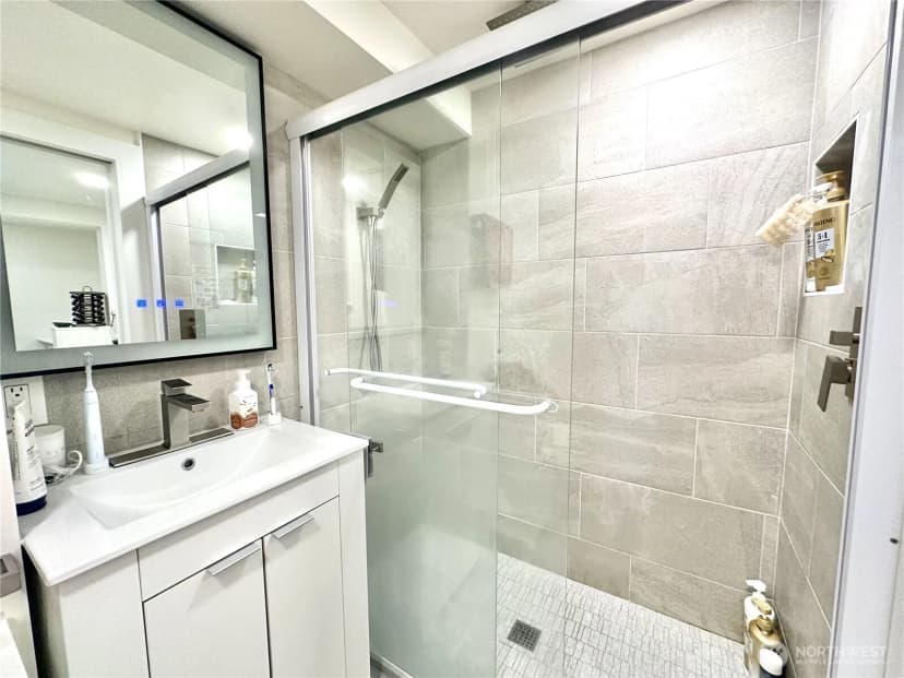 Property photo for 2918 74th Avenue, Mercer Island photo 19