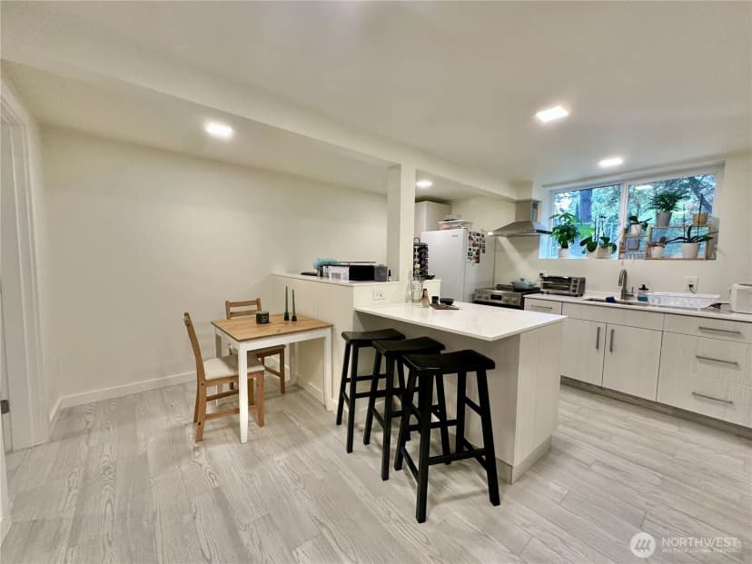 Property photo for 2918 74th Avenue, Mercer Island photo 15