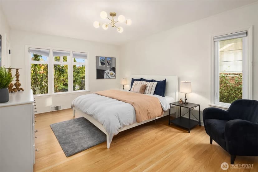 Property photo for 3117 Mount Rainier Drive S, Seattle photo 18