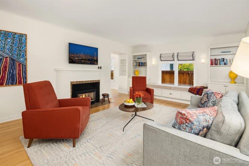 Property photo for 3117 Mount Rainier Drive S, Seattle photo 6